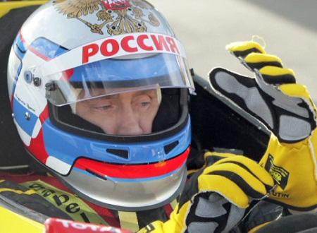 Vladimir Putin driving a Renault Formule 1