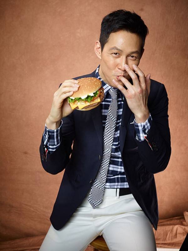 Lee Jung-jae in an advertisement for the famous fast food brand Burger King
