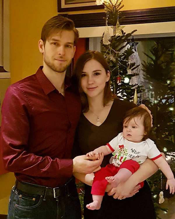 Mikhaila Peterson with her husband, Andrey Korikov and daughter, Scarlett