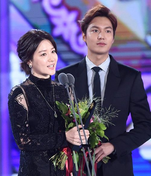 Lee Min-ho with his Seoul International Drama Award
