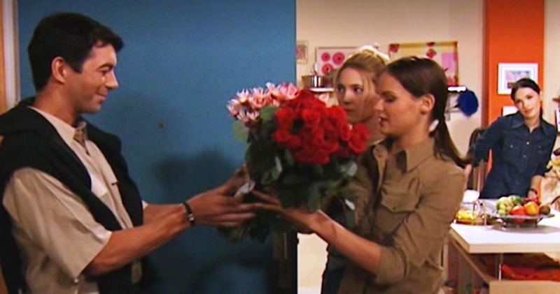 Stéphane Plaza as a flower delivery man in the show 'Le Groupe' (2001)