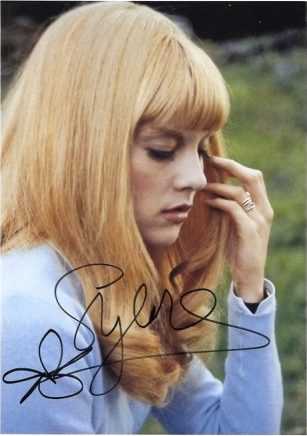 Autograph of Sylvie Vartan