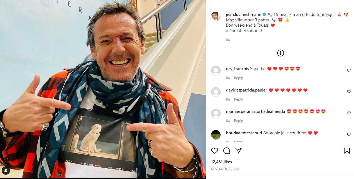 Jean-Luc Reichmann wearing a tshirt with a photo of his dog